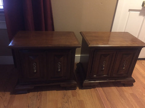 Pair of Vintage Walnut Nightstands, sidetables, small cabinets