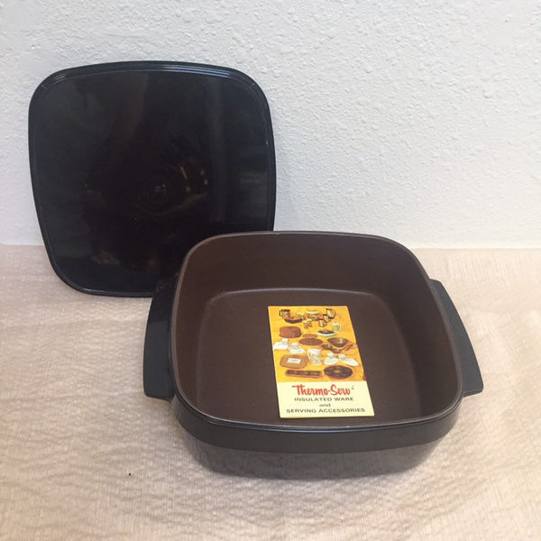 Mid Century Modern 1970's thermo serve Covered square serving dish 4"tall with handle 11 x 9