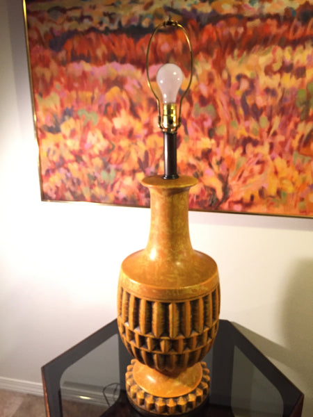 Retro Mid Century Vintage Painted Metal Lamp Hollywood Regency