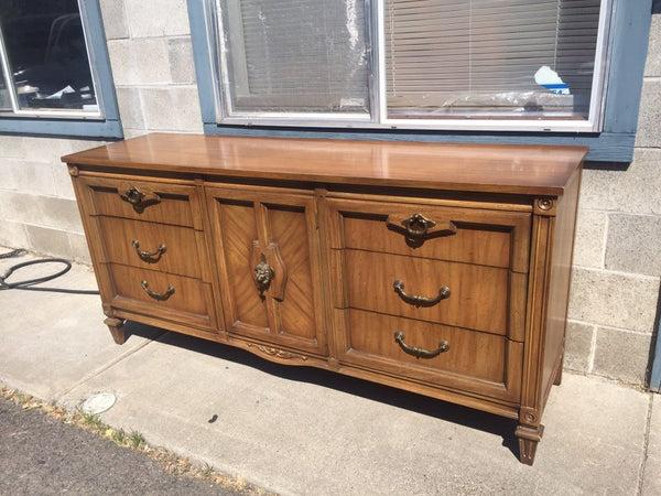 Vintage American of Martinsville Provincial Style Chest of Drawers Dresser Credenza