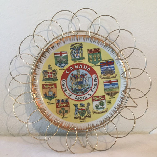 Vintage Canada Coat of Arms Plate Souvenir Plate wall hanging