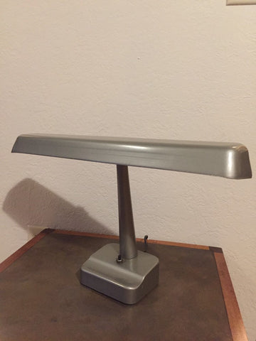 Vintage Industrial Art Deco Metal Banker's Lamp Lawyer's Desk lamp