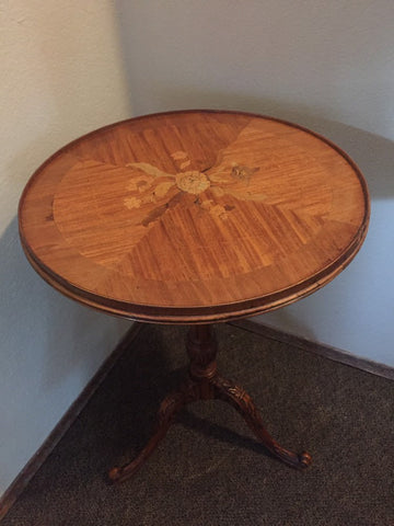 Mid Century Round Wooden Beautiful Inlaid Italian Marquetry Side Table