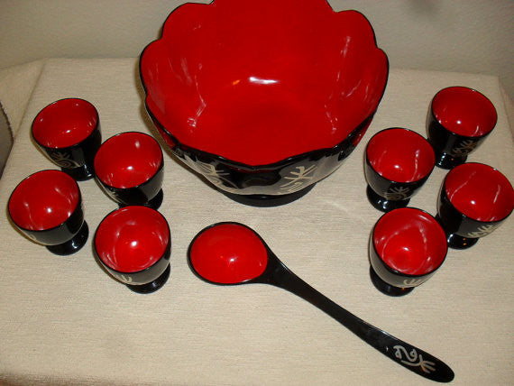 Vintage Japanese Black Lacquerware Bowl Set Hand Painted Cups/ Bowls- and Laddle Excellent condition