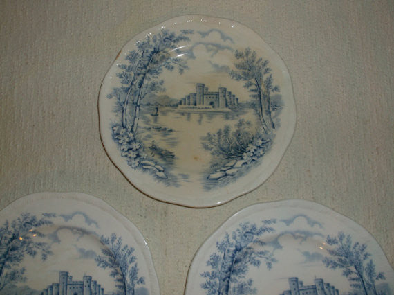 Set of 3 Vintage Alfred Meakin Queen's Castle Engraved Plates