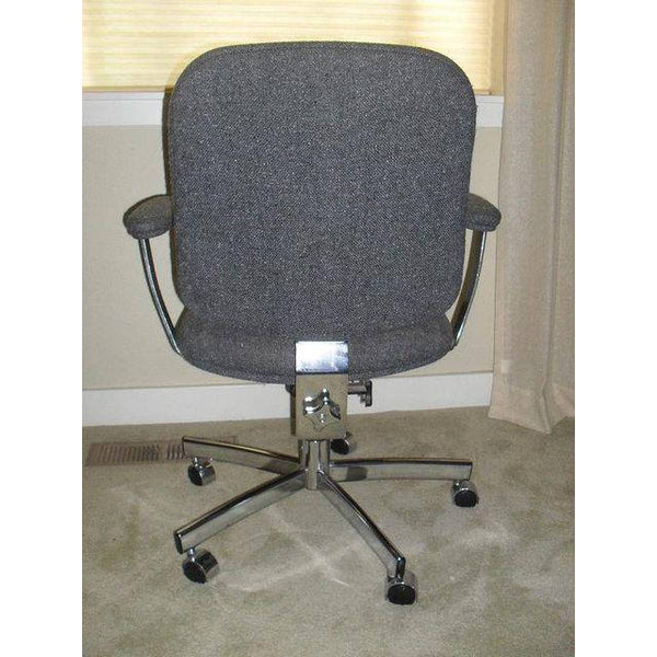 Vintage Chrome Stelcase Swivel Executive Office Chair